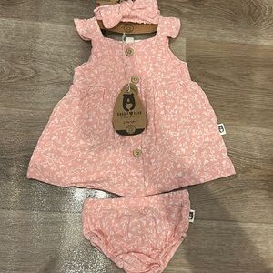 NWT 100% organic cotton baby girls matching set 3-6 months